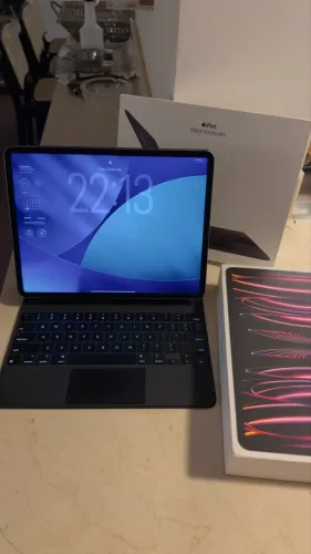 Ipad Pro - Chip M2 12.9? ( 6ª geração) + Magic Keyboard original Apple