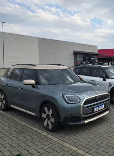 Mini Cooper Country. SE All4 TOP (elétrico) 2025