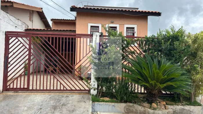 Casa Térrea à Venda no bairro Residencial Vila União Campinas/SP.
