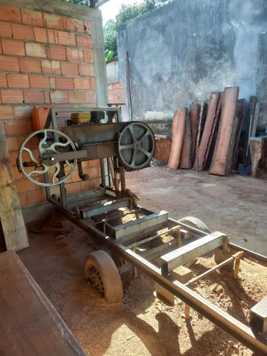 Trabalhamos  com desdobro de madeira 