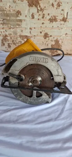 Serra circular Dewalt 1400w 110v