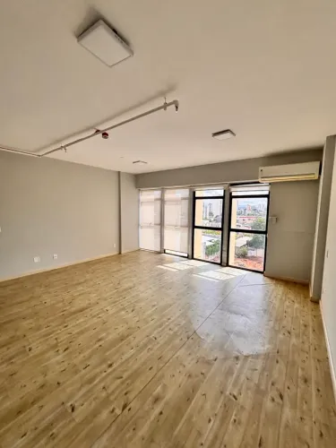 Imóvel para aluguel tem 60 metros quadrados com 2 quartos em Popular - Cuiabá - MT