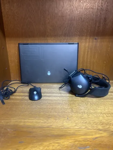 Alienware m16 R2 RTX 4070 | 32GB RAM | 1TB SSD | R$ 8.999