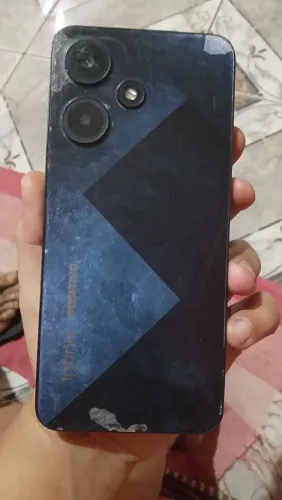 Tô vendendo esse celular Infinix positivo ele tá fosonando mais o menos fora isso bateria