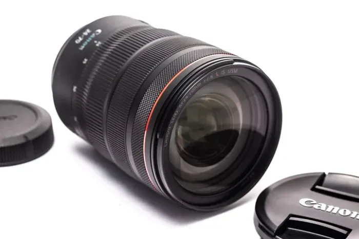 Lente Canon RF 24x70mm F2.8 L IS USM na Caixa