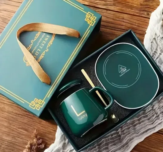 Caneca em cerâmica com aquecedor por indução 
