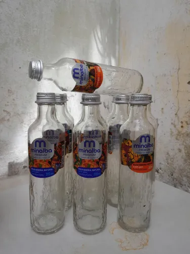 Reciclagem de garrafas pra licores e decoração 