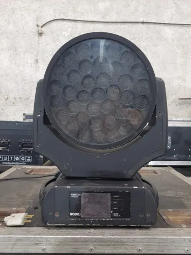 Moving Head ROBE ROBIN 600 LEDWash Profissional