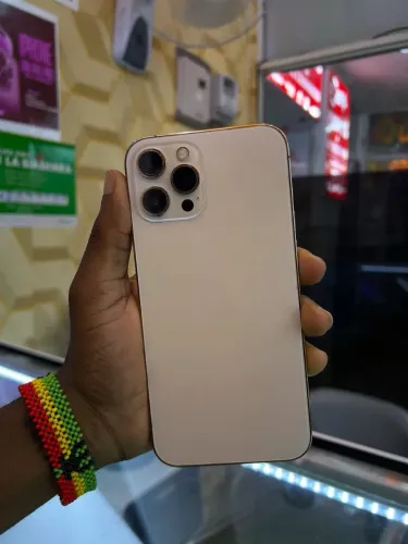 iPhone 12 Pro Max ( oportunidade)