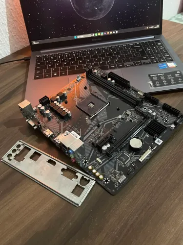Placa-mãe Gigabyte A520M K V2 | Envio OLX Pay | Aceito Cartão | Entrego