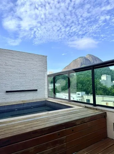 Cobertura Exclusiva na Baixa Gávea | 140m² | 3 Quartos | 2 Suítes | 2 Vagas