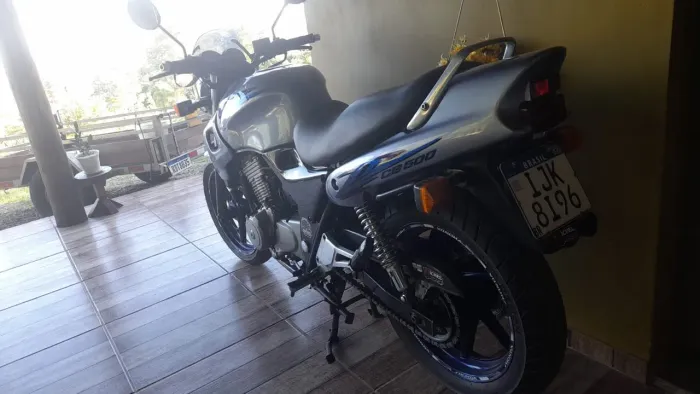 Linda CB 500 toda original. 