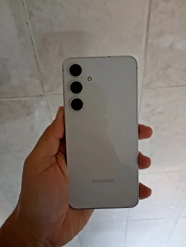 Celular Galaxy s24