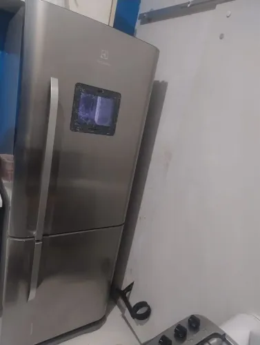 Vendo geladeira inverse inox 480 litros