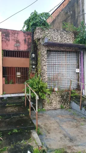 Canudos - Terreno com edificação