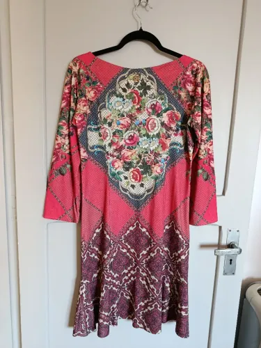 Vestido curto com estampa