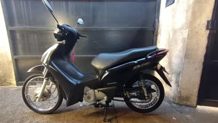 Vendo biz 125 ES 9.200,00