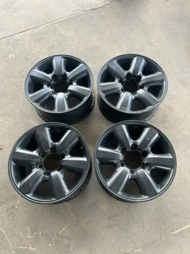 Jogo 4 Rodas Originais Toyota SW4 Hilux Aro 17 6x139,7 Grafite