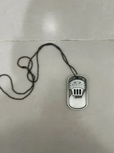 Dog Tag Employee Oakley