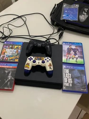 PS4
