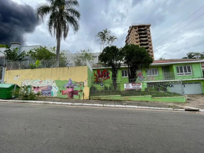 Casa Comercial com 350m², Centro - Canoas