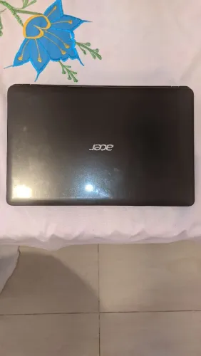 Notebook Acer Aspire E1 571