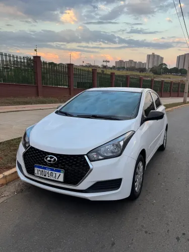 Hyundai HB20 Unique 1.0 Flex 12V Mec. 2019