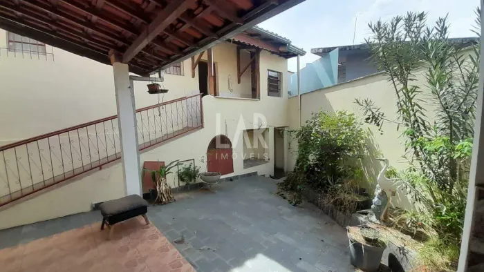 Casa para aluguel, 5 quartos, 2 suítes, 2 vagas, Santa Tereza - Belo Horizonte/MG