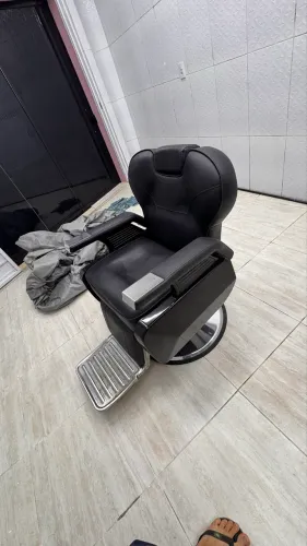 Cadeira de barbeiro nova 
