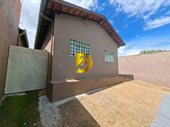 Casa para Aluguel em Uberaba - Residencial Estados Unidos, 3 Quartos (1 Suíte) e 2 Vagas