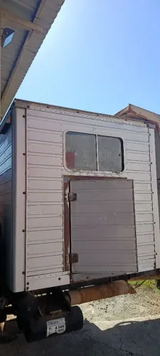 Casinha de transportar pessoas