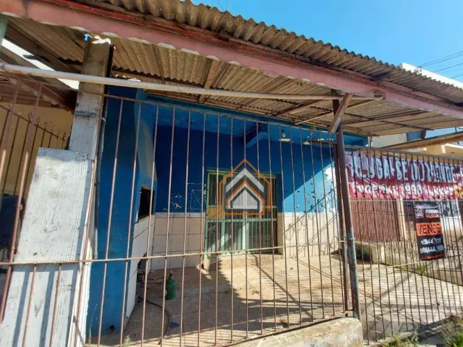 Casa com possibilidade de comercio! Aparecida - Alvorada/RS