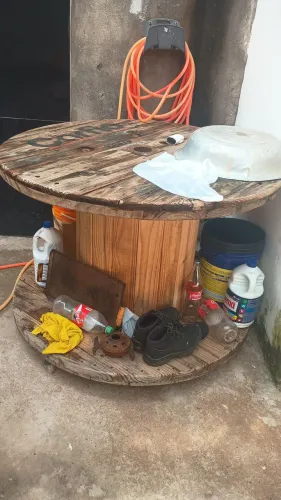 Roda de Bobina de Madeira