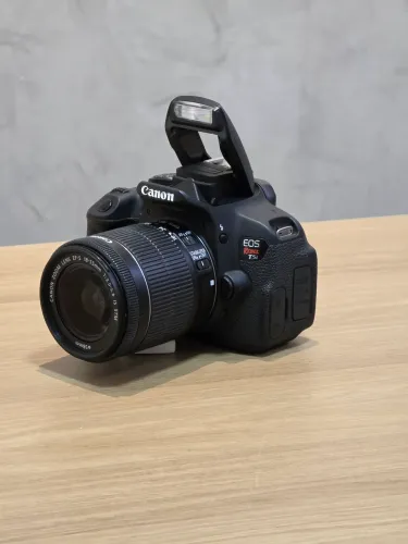 Camera Canon T5 i