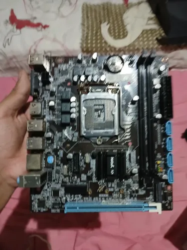 Placa mãe h110m pra reparo ou retirada de peças 