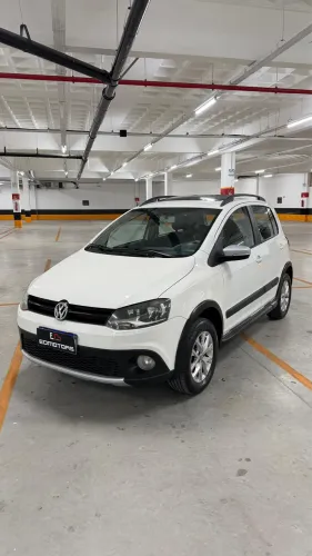 Volkswagen Crossfox 1.6 MI Total Flex 8V 5P 2014