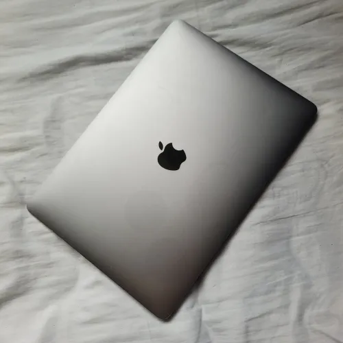 Macbook air 2018 | 8GB | 128GB