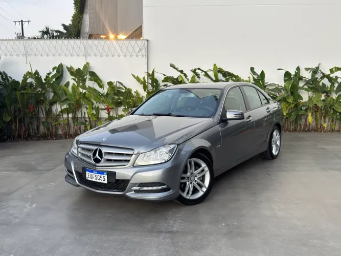 Mercedes-Benz C-180 CGI Classic 1.8 16V 156cv Aut. 2012
