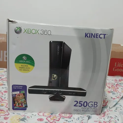 XBOX 360- com caixa - Leia a Descrição 