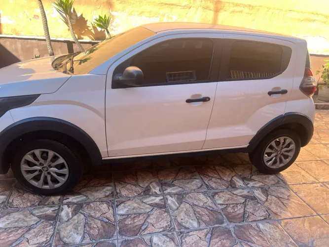 Fiat Mobi Like 1.0 Fire Flex 5P. 2021