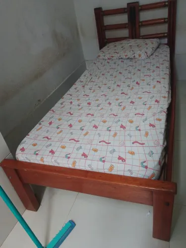CAMA DE SOLTEIRO - MADEIRA