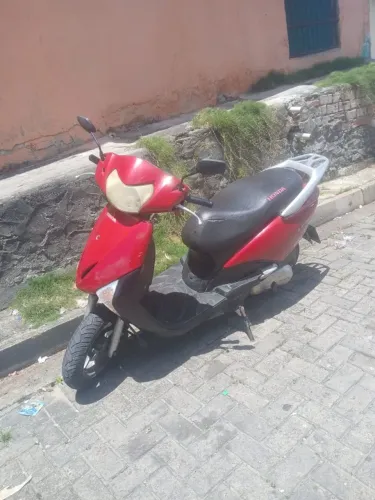 Honda lead carburada 