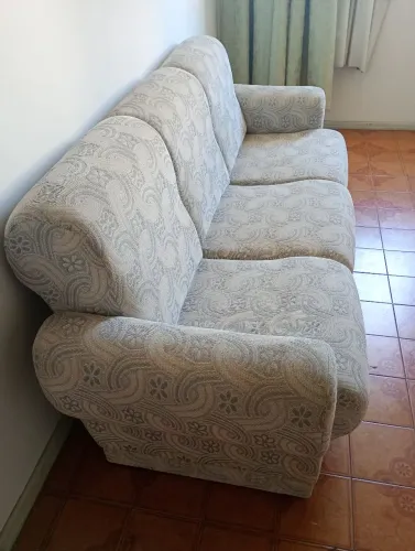 (P/RETIRADA HOJE - ACEITO OFERTAS) SOFÁ DE TECIDO TRANÇADO (PERFEITO ESTADO)