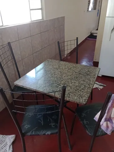 Mesa 4 cadeiras