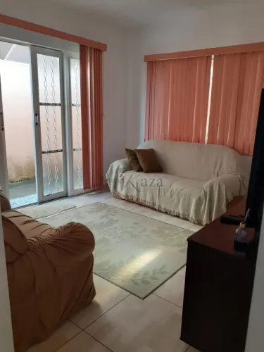 Oportunidade - Casa - Jardim Santa Inês II- 80m².