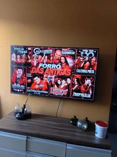 Uma TV