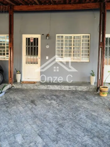 Aluguel de Casa em Condomínio de 2 Quartos no Jardim Adriana, Guarulhos-SP: Espaçosa e Con