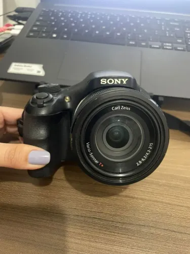 Máquina Fotográfica profissional Sony