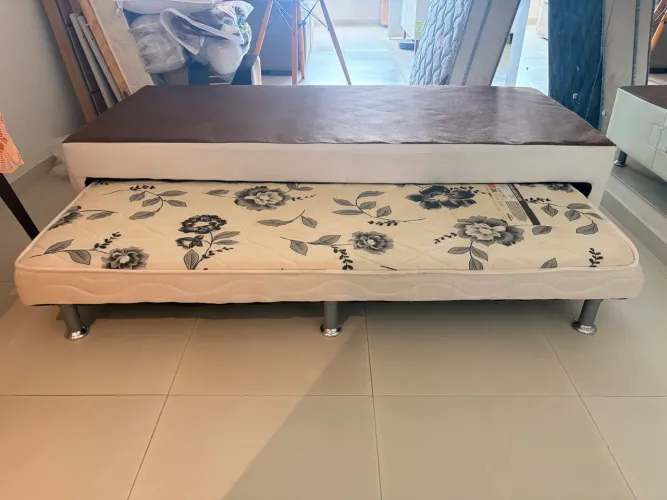 Colchão e Base box solteiro com auxiliar