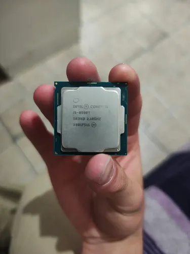 Processador i5 8500T 8ª geração ddr4, quero vender rapido precinho na faixa!!!